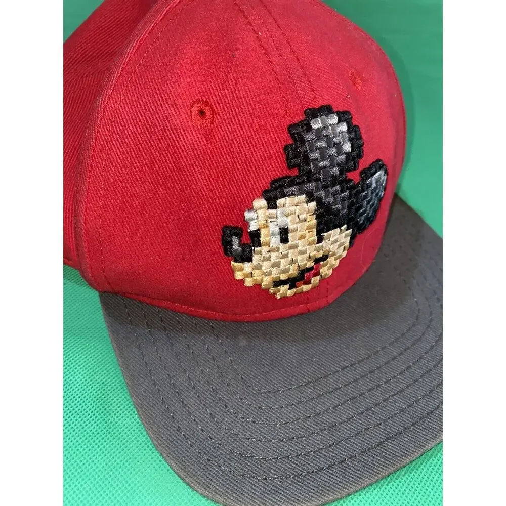 Vintage Mickey Mouse Embroidery‎ Baseball Cap Golf Hat Walt DISNEY World Red